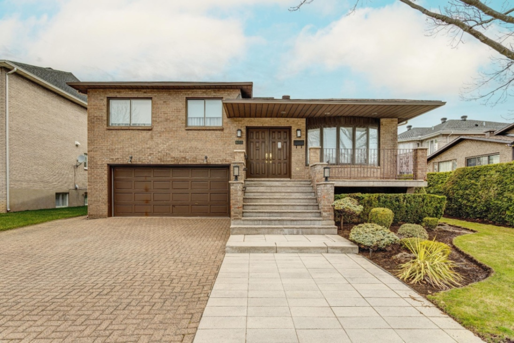 Split level house Quebec