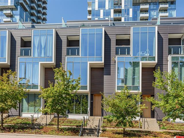 Stacked townhouses Montreal