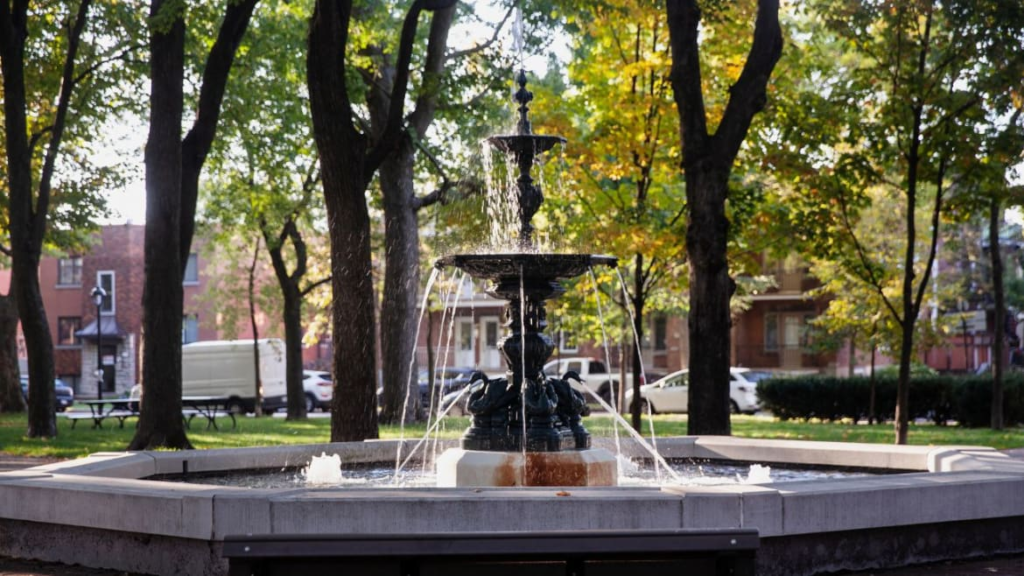 Park St Paul in Cote-St-Paul.