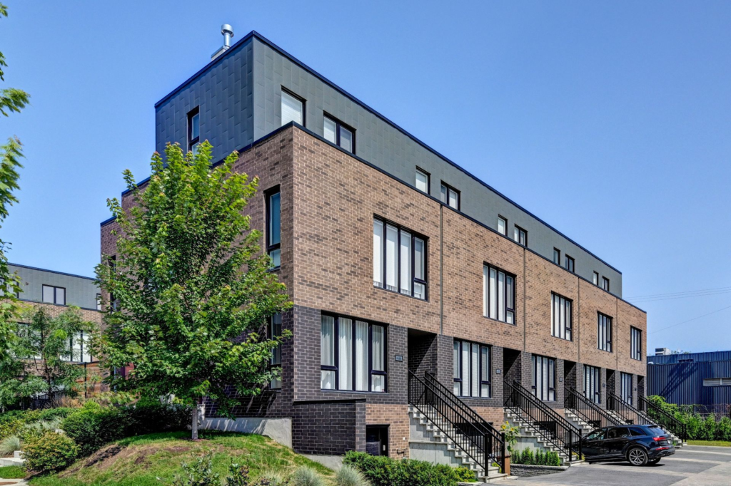New Builds on Avenue Jenkins, Lachine. These were built where the Jenkins Factory used to be.